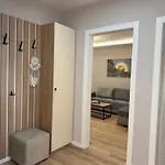 Stylish Renovated Flat With 2 Balconies & Great Natural Light Apartment Tirana