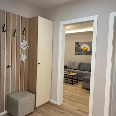 Stylish Renovated Flat With 2 Balconies & Great Natural Light Apartment Tirana