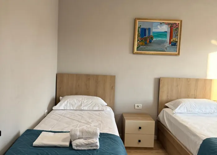 アパート Stylish Renovated Flat With 2 Balconies & Great Natural Light